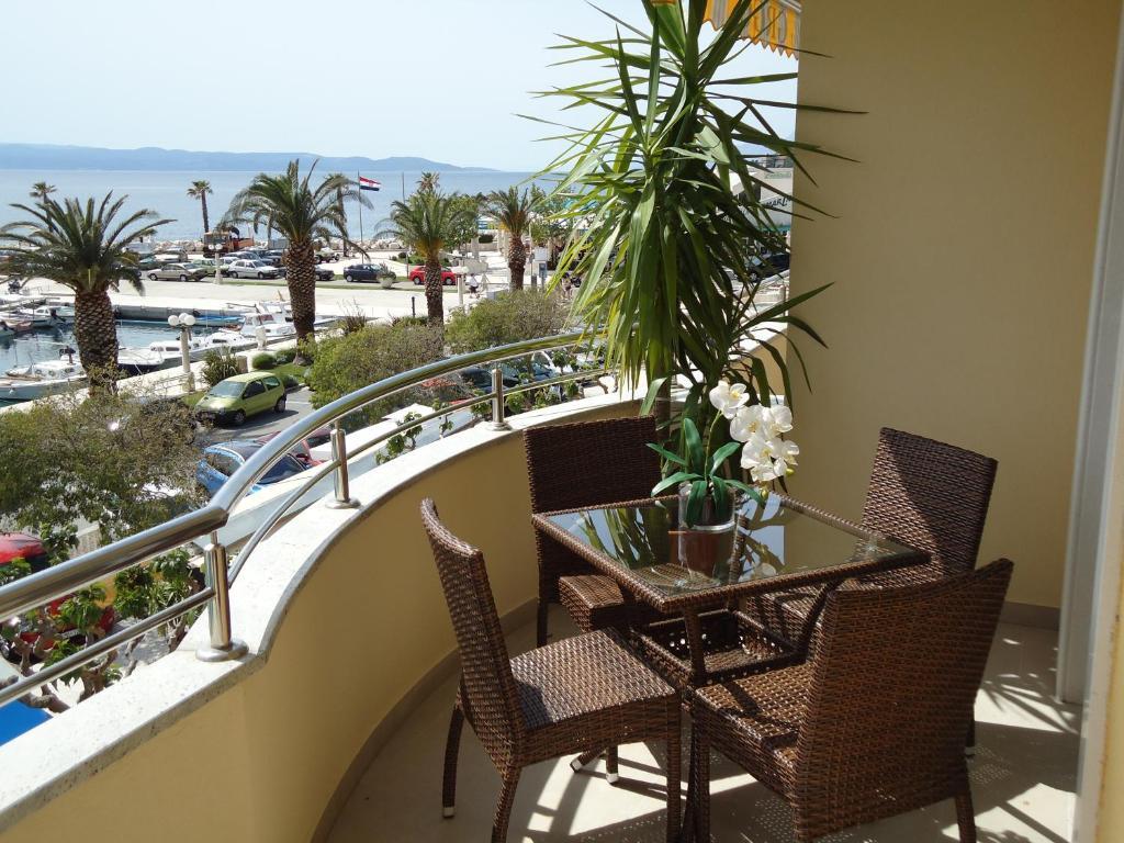 Villa Grgo Apartments Tučepi Habitación foto