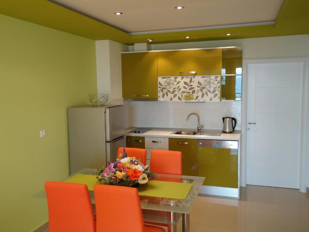 Villa Grgo Apartments Tučepi Habitación foto